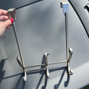 Over the door towel hanger